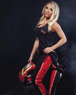 Wiki/Bio Lizzy Musi : Drag racing career, relationship and m