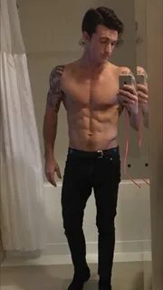 Drake Bell's Nudes, Фото альбом Isallthatwelike - XVIDEOS.CO