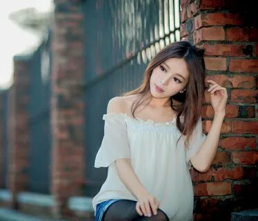 100+ Chinese Girl Wallpapers Wallpapers.com