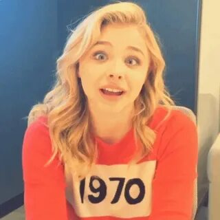 1417744583751_Chlo_smile..gif (512 × 512) Chloe grace moretz