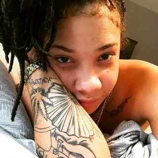 Mz Natural’s Hot Selfies Pt.2 (NSFW) BootymotionTV