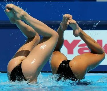 Nude Synchronized Swimming - 57 photos