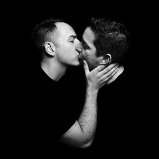 Pictures of gay men kissing