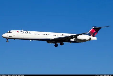 N930DL Delta Air Lines McDonnell Douglas MD-88 Photo by Nico