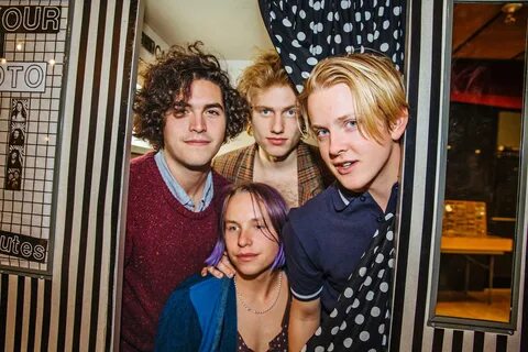 SWMRS теряют головы в своем новом клипе "Lose Lose Lose" Инт