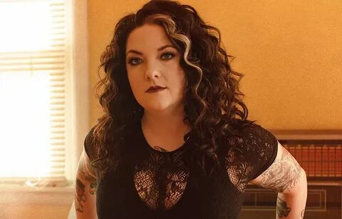 Ashley McBryde Cancels Few Weeks Worth Of Tour Dates For "Pe