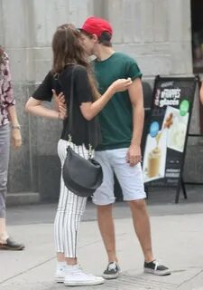 Blog de la Tele: Louis Tomlinson y Eleanor Calder de la mano