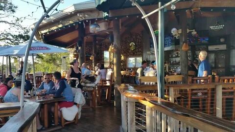 Norwood's Eatery & Treehouse Bar, New Smyrna Beach - alamat,