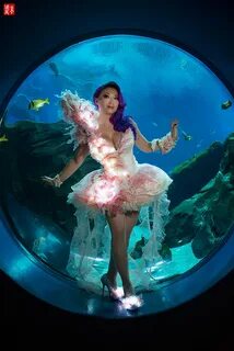 DragonCon 2015: Yaya Han in her Original Jellyfish Costume. 