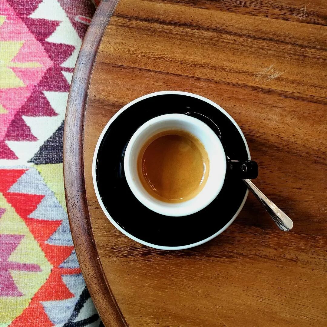 Coffee-Guide Zurich в Instagram: "Espresso at @maximilianzuerich. 