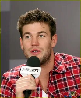 Austin Stowell austin stowell tumblr