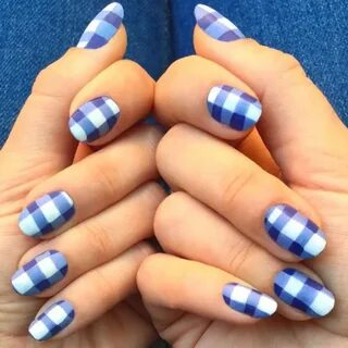 23 Nail Looks to Try for Spring's Most Pastel Holiday Plaid 