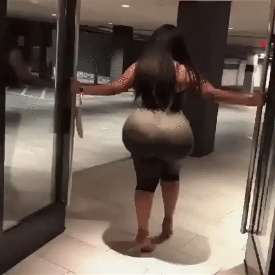 Big Booty Keisha Booty GIF - Big Booty Keisha Booty Entrance