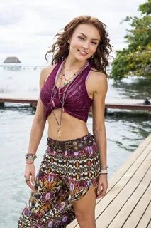 Picture of Angelique Boyer
