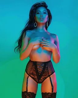 Saturday Night Sexy: Anthia Mo 2DOPEBOYZ