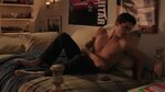 ausCAPS: Robbie Amell shirtless in Revenge 1-03 "Betrayal"