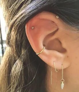 ʙ я ᴜ и ᴇ ᴛ ᴛ ᴇ Cute ear piercings, Earings piercings, Ear j