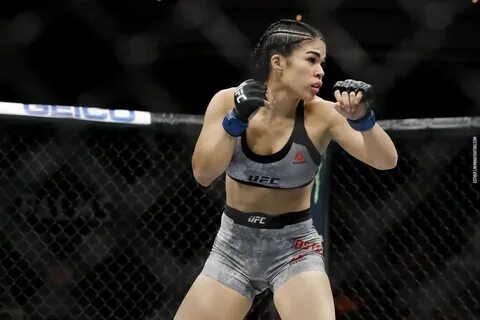 Рейчел Остович - слив голых фото с щнлифанс Rachael Ostovich