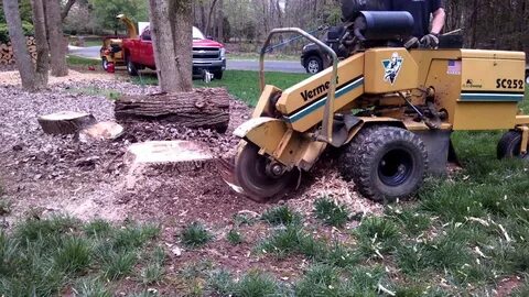 SC252 Vermeer Stump Grinder - YouTube