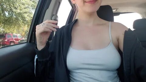 flashing in the car is so much fun. 