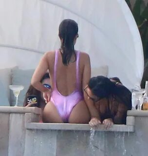 Kourtney Kardashian Showing Off Her Gorgeous Booty In A Thon