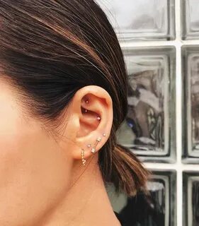 4 Mistakes That Make L.A.'s Most Popular Ear Piercer Cringe 