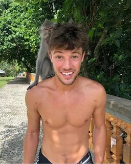 Hot Male Celebs on Twitter: "Cameron Dallas bulging https://