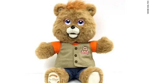 Teddy Ruxpin is back from the 80s, with some 21st-century up