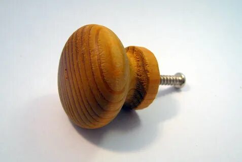 File:WOODEN KNOB 234 UBT.JPG - Wikimedia Commons