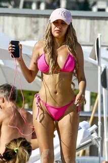 Alexa Dellanos Tiny Pink Bikini - Hot Celebs Home