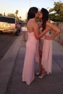 Pin by ally norman on Lesbian Prom Cute lesbian couples, Pro