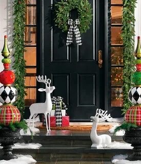 GRANDIN ROAD HARPER HOLIDAY TOPIARY Christmas door decoratio