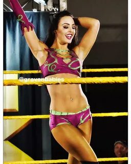 49 hot Peyton Royce photos that just hit