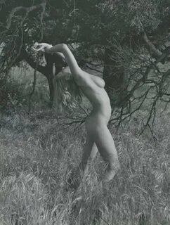 Yeardley smith topless 🍓 Yeardley Smith naked pics nude bio 