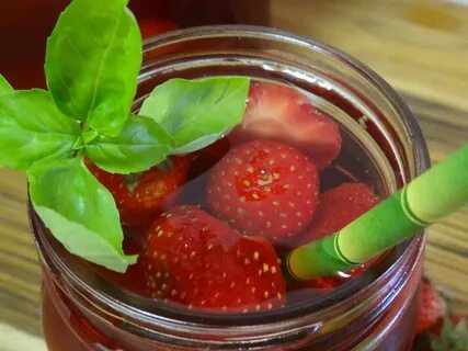 Brewing Strawberry Basil Iced Tea with Capresso Rural Mom