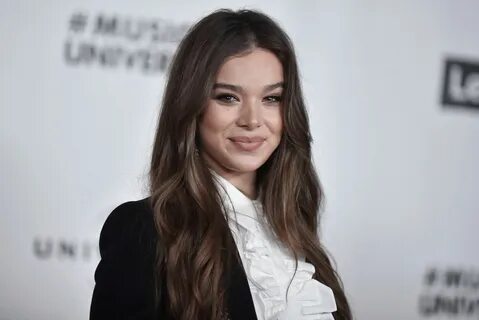 Hailee Steinfeld Bio, Boyfriend, Net Worth, Parents and Ethn