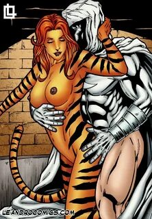 Tigra Naked