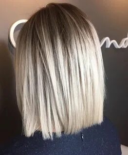 straight blonde balayage bob Balayage straight hair, Blonde 