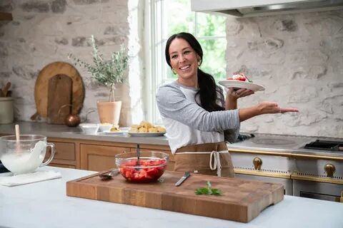 Chip & Joanna Gaines Announce Date for Magnolia Network Line