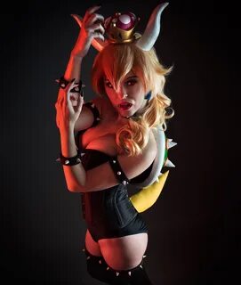 Bowsette cosplay promote.getelevate.io: CrazyCatCos Super Ma