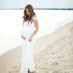 What to Wear for a Maternity Shoot - Lauren McBride