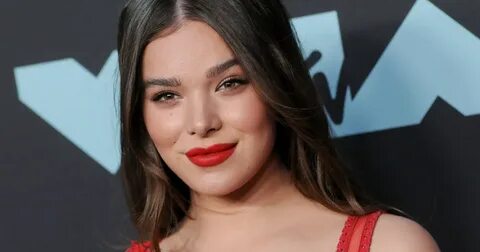 Hailee Steinfeld Reportedly Offered Lead For Disney Hawkeye