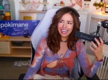 Pokimane shows boob on stream