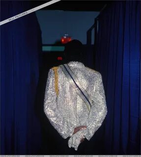 MJ behind the scenes Photo: Michael Jackson THRILLER ERA PIC