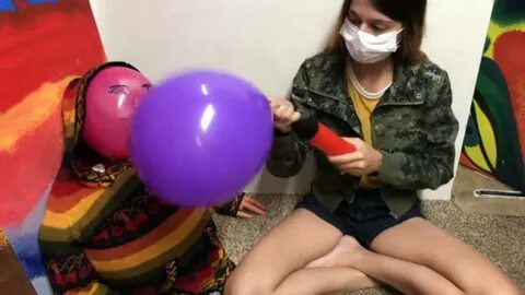 Hott Girl ASMR Balloon Drawing/Big Balloon Pump Squeaking Ru