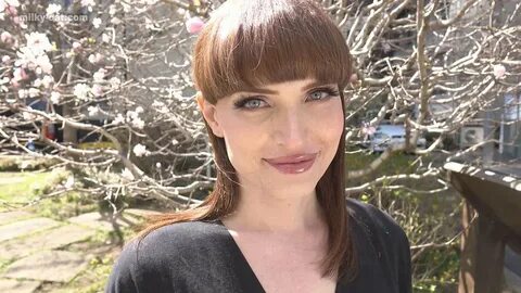 https://www.manyvids.com/Video/2018816/Bukkake-T-Girl-Natalie-Mars-10min.