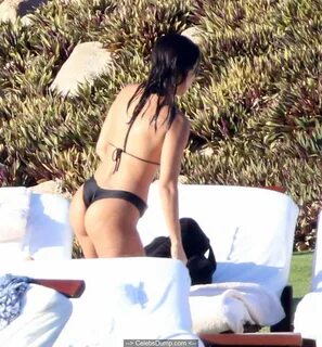 Kourtney Kardashian and Sofia Richie on a beach in Mexico - 