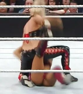 Sasha Banks Crotch Shot Free Porn