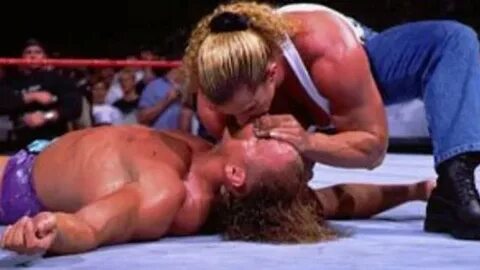 10 WWE Romances You Totally Forgot About - Page 8