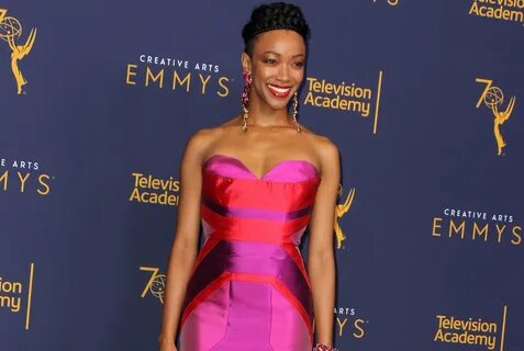 préféré tuile un autre sonequa martin green bikini tirer Mit